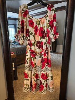 Floral Scoop Midi Dress in Red and Cream
